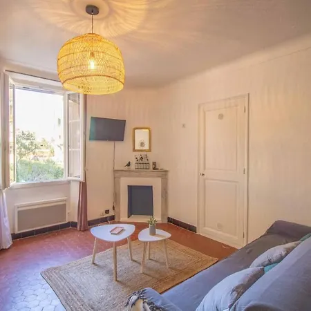 Charabois Apartament *
